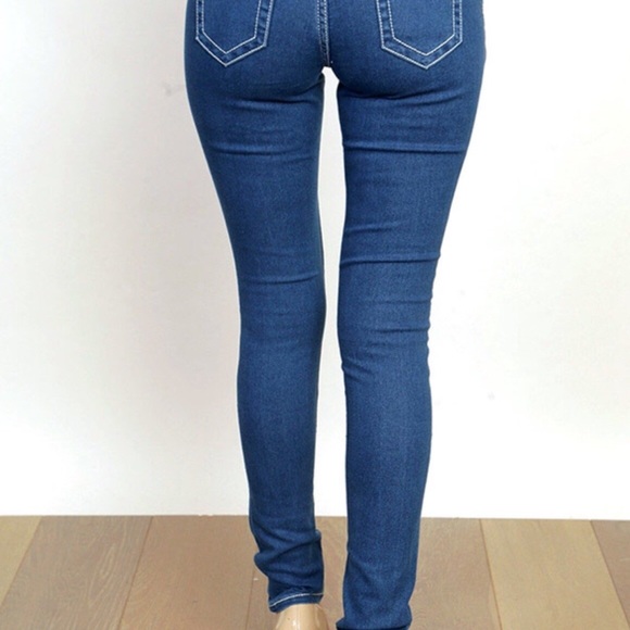 Dark Wash Skinny Jeans - Picture 3 of 4